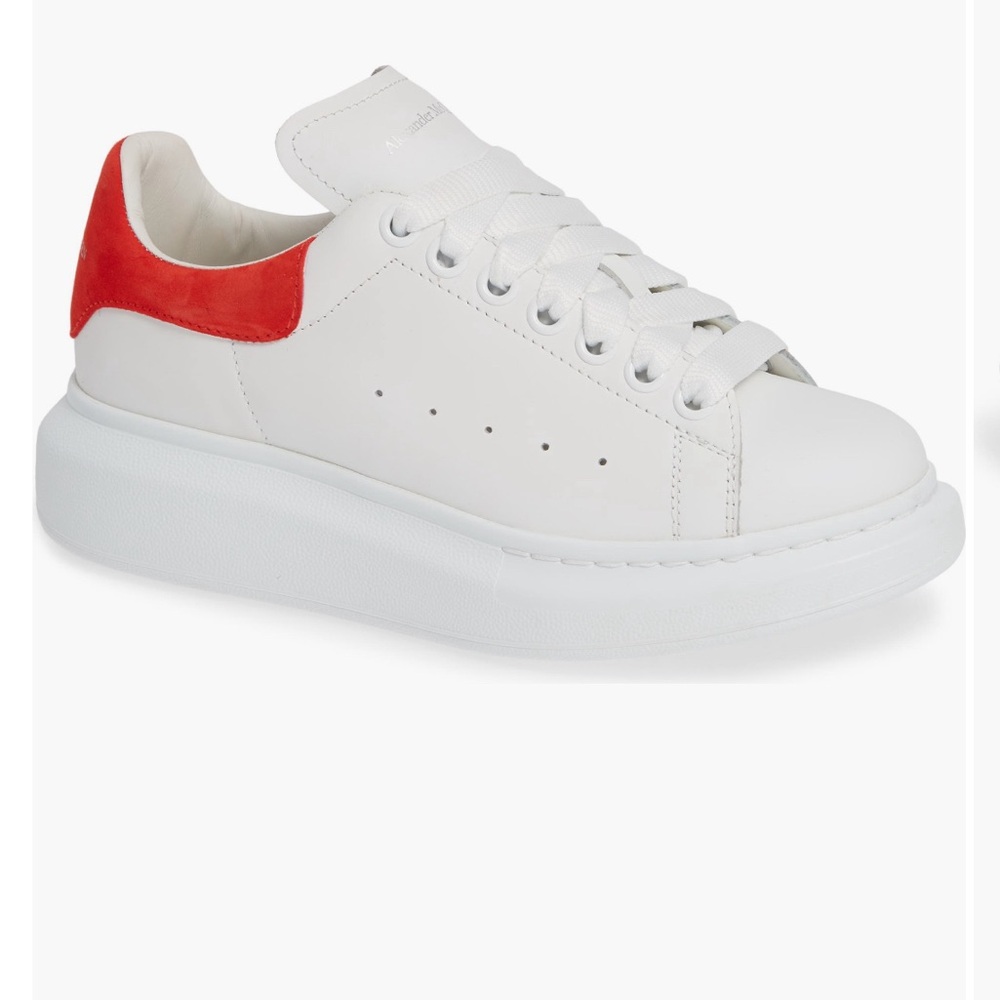 BNIB Unisex Alexander McQueen Oversized Sneaker White and Red size 5.5